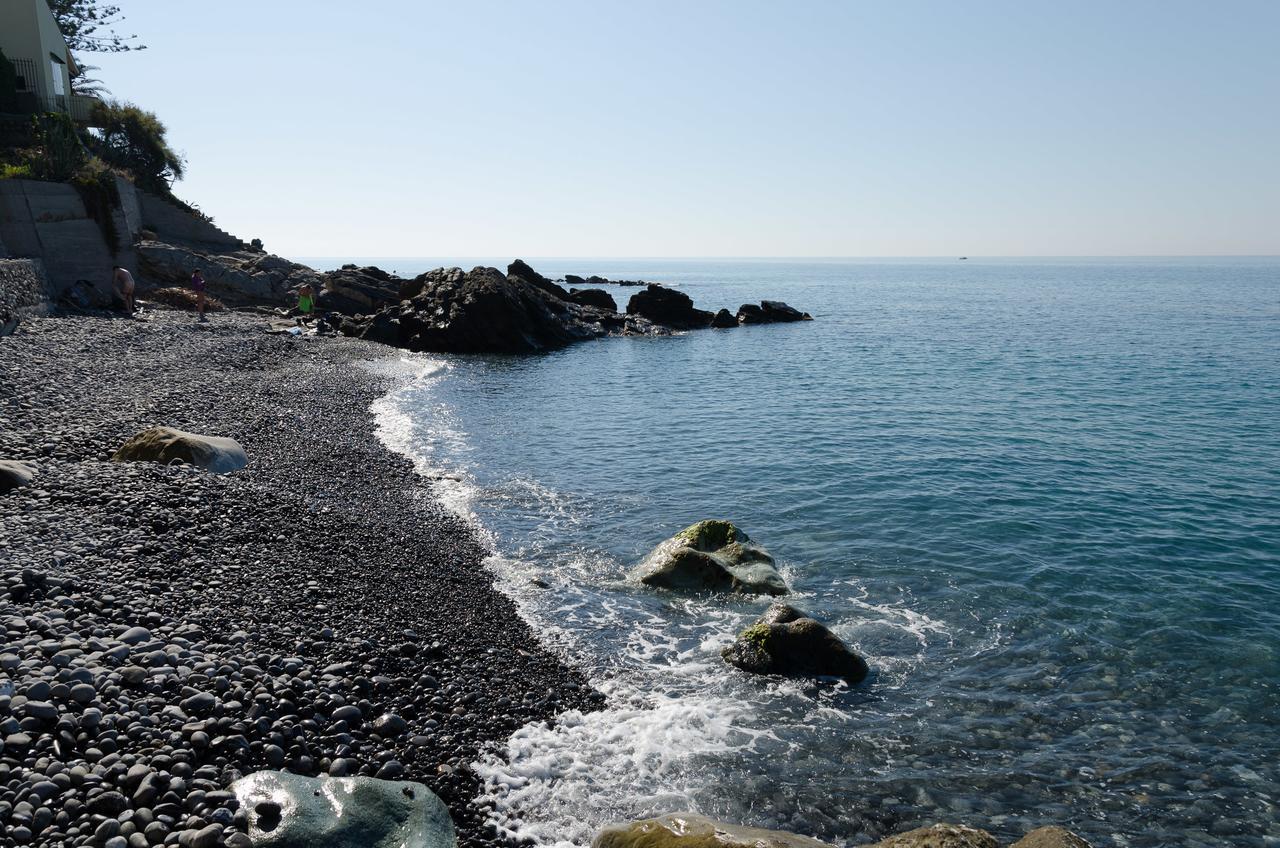 Seaside Holiday Apartment - Unique Location Cipressa Kültér fotó